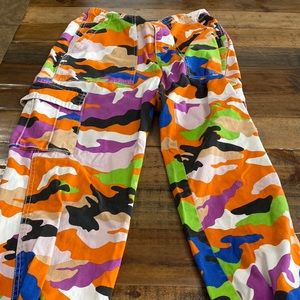 Forever 21 size medium multi colored camp cargo pants